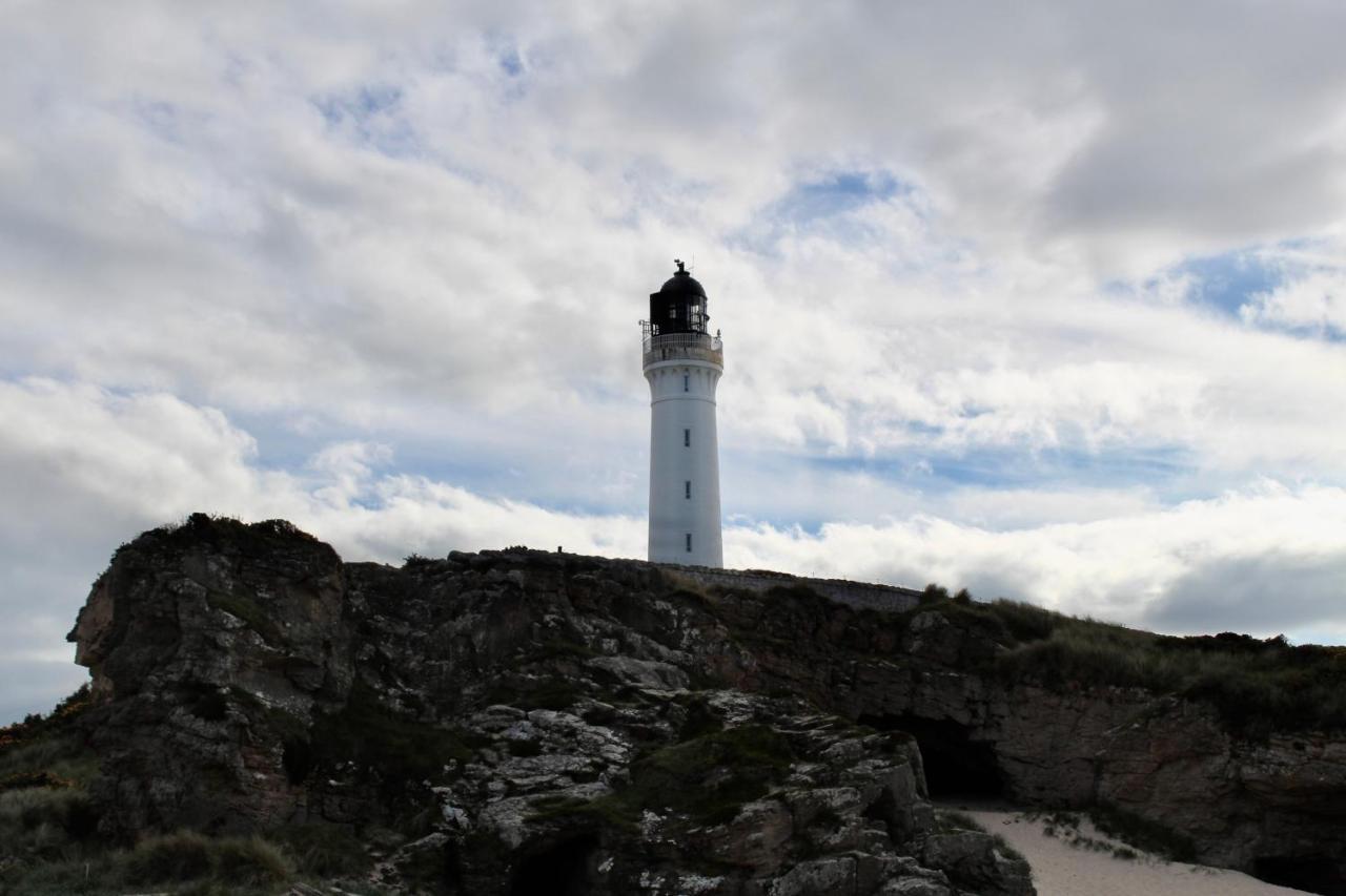 Beachfront Panoramic Seaview Free Wifi & Parking Villa Lossiemouth Buitenkant foto