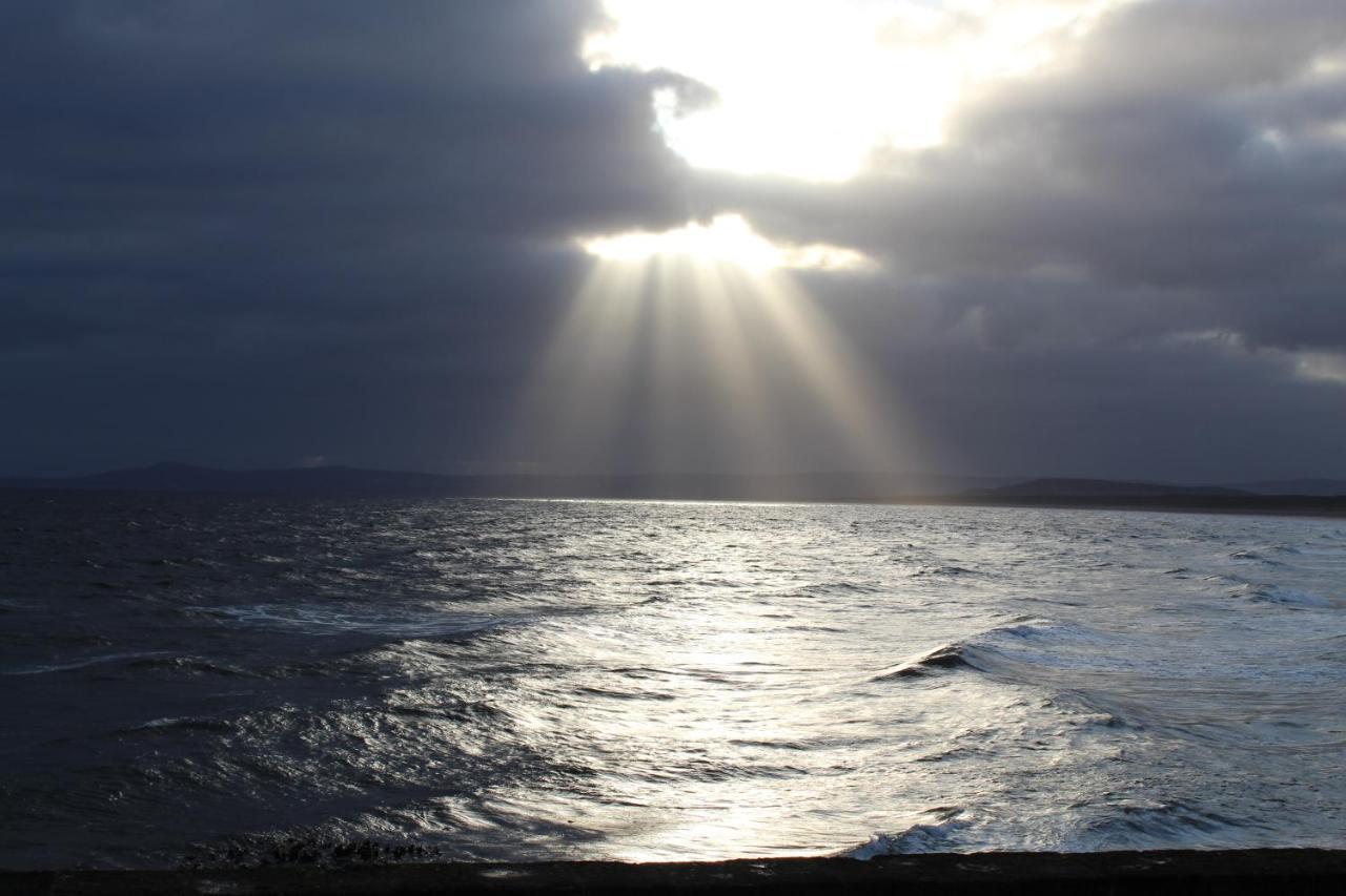 Beachfront Panoramic Seaview Free Wifi & Parking Villa Lossiemouth Buitenkant foto